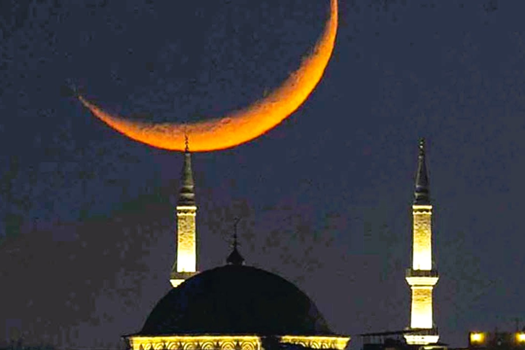 আমিরাতে দেখা গেছে শাবানের চাঁদ, মুসলিম বিশ্ব রমজানের অপেক্ষায়